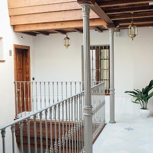 One&Lux Byron Suites